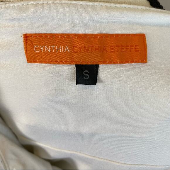 Cynthia Steffe Women's White Flower Petal Shirt Tank Top Size Small Maximalism - Picture 6 of 12